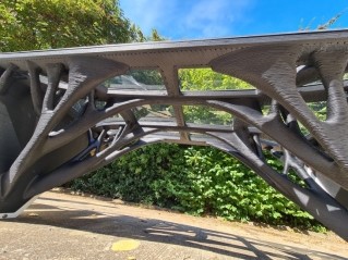 Autodesk et Dar imaginent le pont du futur et dévoile le  « Smart Bridge » : premier pont intelligent avec capteurs intégrés, conçu en Generative design et imprimé en 3D
