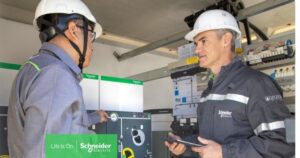 Schneider Electric prévoit d’investir plus de 110 millions d’euros dans ses usines françaises pour accompagner la transition énergétique et la transformation digitale en Europe