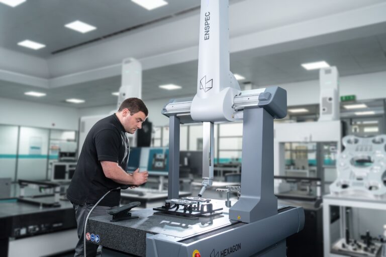 Hexagon lance ENSPEC, une solution de métrologietridimensionnelle conçue pour répondre aux besoins des PME industrielles de la région EMEA